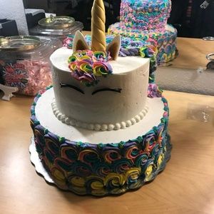 Meet your Posher, Claudia